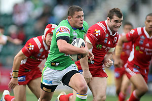 Trevor Thurling in action during the NRL Round 18, St George Illawarra Dragons v Canberra Raiders match at WIN Stadium, Sydney, on Sunday July 13, 2008. AAP Image/Action Photographics, Grant Trouville