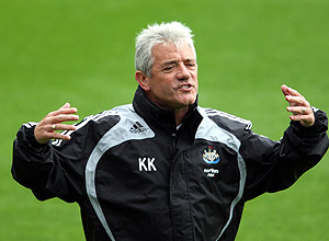 Kevin Keegan, manager of the English Premier League soccer team, give's instruction's during at team training session at St James' Park, Newcastle, England. Wednesday Aug. 13, 2008. AP Photo/Scott Heppell