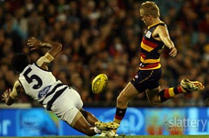 Adelaide Crows vs Geelong: AFL live scores, blog