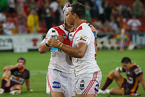 Jamie Soward and Dean Young during the NRL, Round 4, Brisbane Broncos v St George Illawarra Dragons match at Suncorp Stadium in Brisbane, Friday April 3, 2009. Dragons won 25-12. (AAP Image/Action Photographics, Colin Whelan)