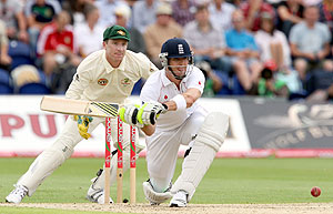 England's Kevin Pietersen sweeps Australia's Nathan Hauritz during the first day of the first test in Cardiff, Wales, Wednesday July 8, 2009. (AP Photo/Tom Hevezi)