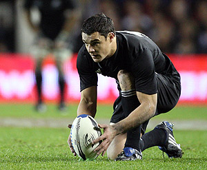 All Blacks five eighth Dan Carter lines up a kick at the goal during the Rugby Union Bledisloe Cup Australia v New Zealand rugby test match at Eden Park in Auckland, New Zealand, Saturday, August 2, 2008. AAP Image/Photosport, Andrew Cornaga