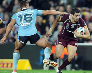 Greg Inglis playing for Queensland in State of Origin