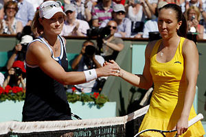 Agnieszka Radwanska vs Jelena Jankovic: 2015 Wimbledon live scores