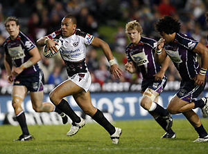 William Hopoate makes a break for Manly. AAP Image/Action Photographics, Renee McKay