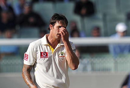 Mitchell Johnson rues another over of rubbish