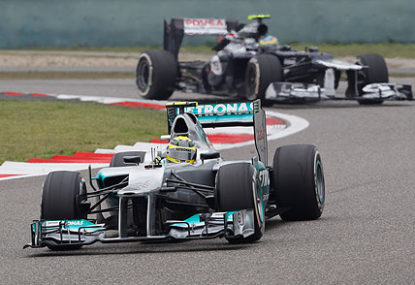 Rosberg roars into life in China