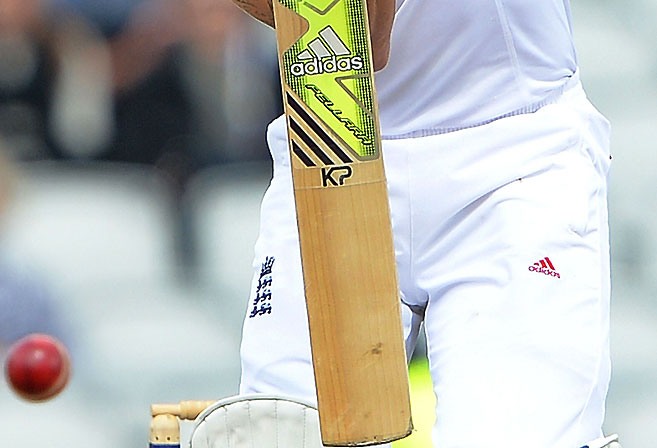 Up close of Kevin Pietersen's bat