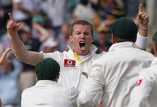 Peter Siddle claims a hatrick in an Ashes Test at the Gabba.
