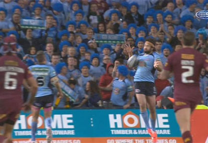 [VIDEO] 2014 State of Origin: Did Aaron Woods touch the ball on the kickoff?