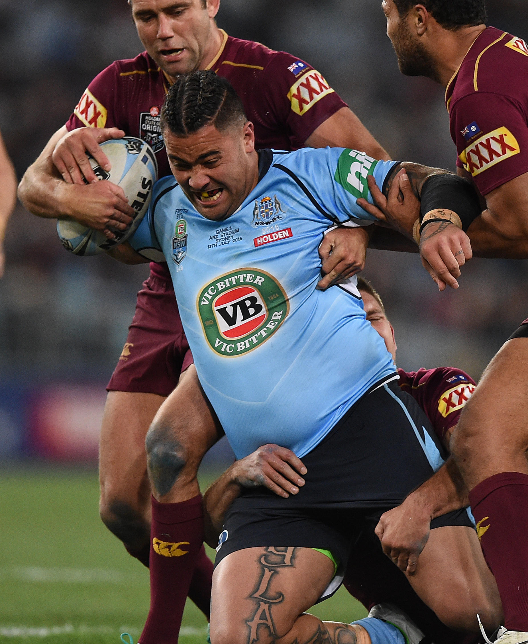 Andrew Fifita is tackled