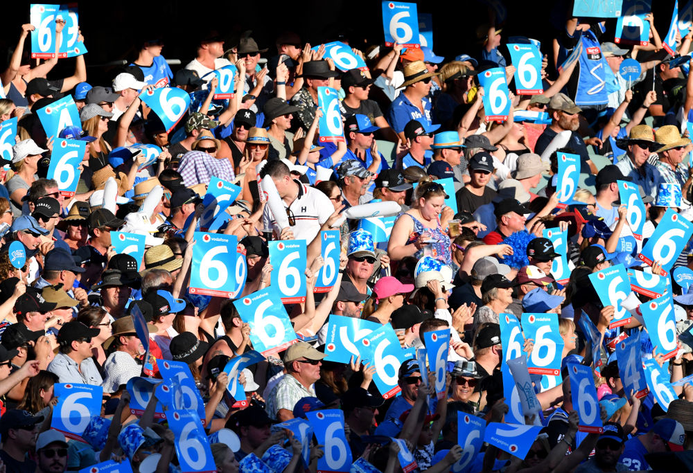 Adelaide Strikers fans