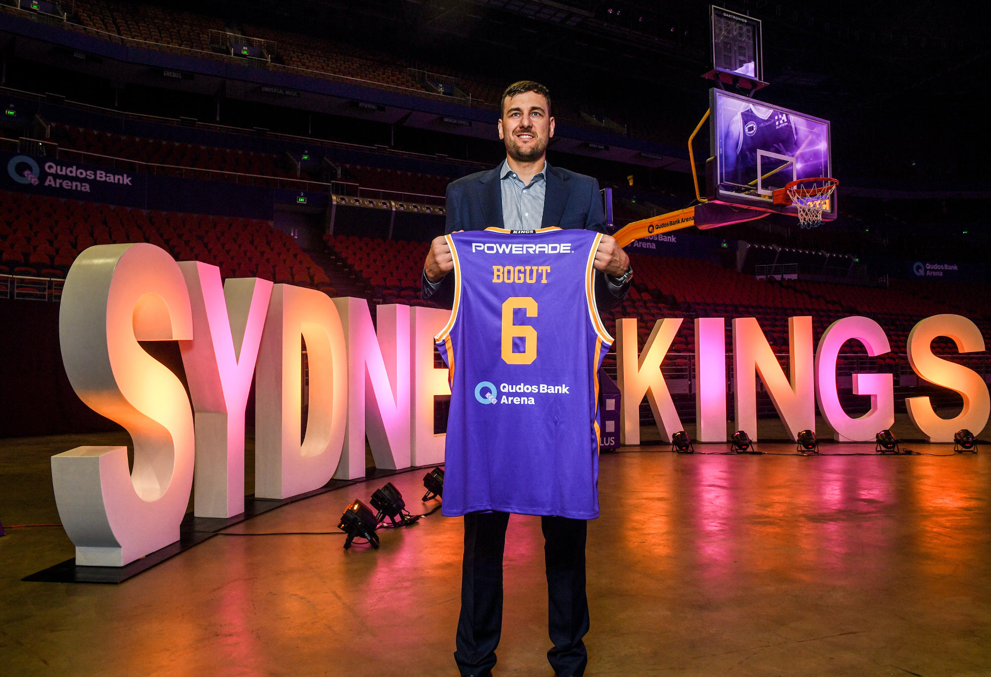 Andrew Bogut signs with Sydney Kings