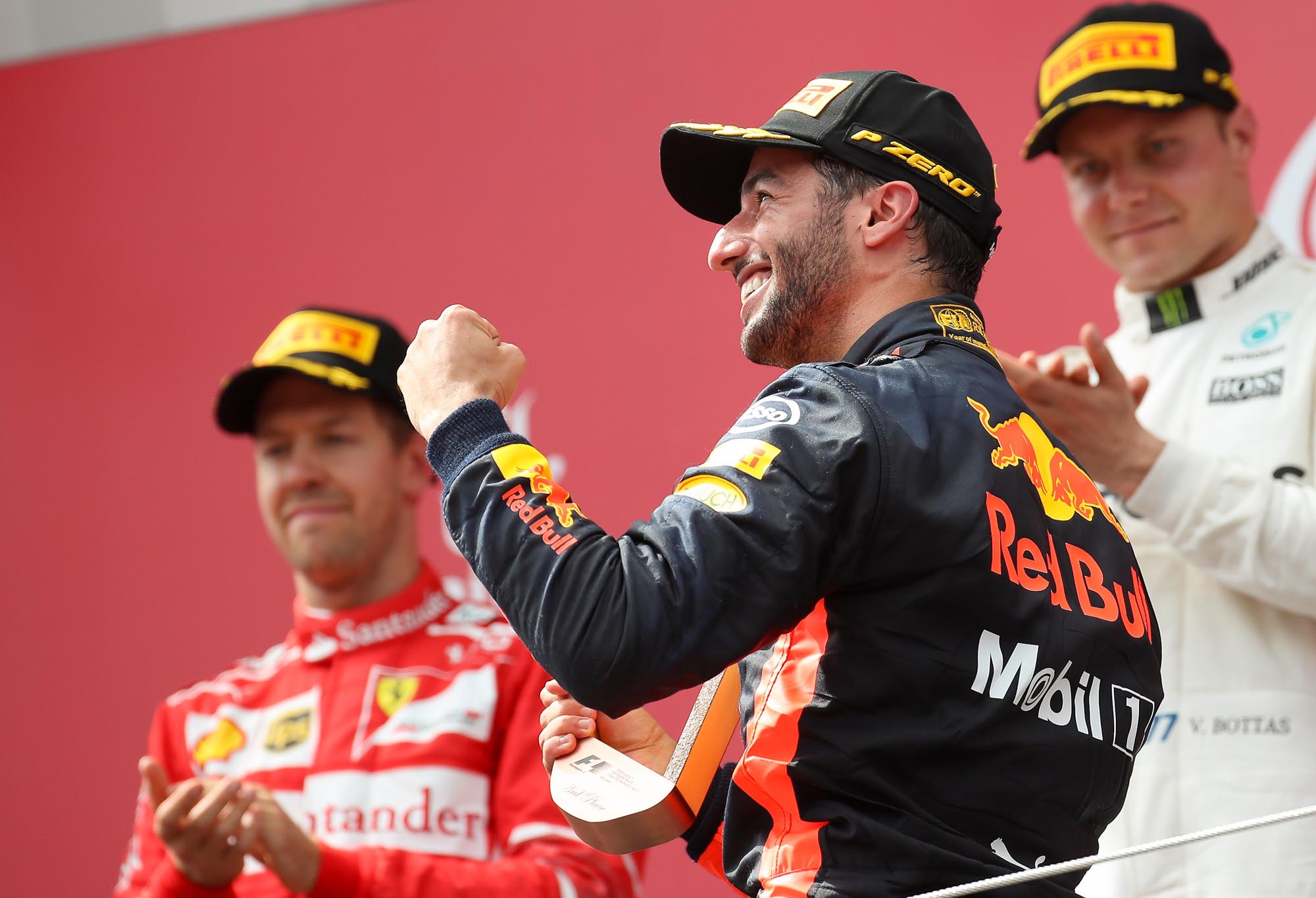 Daniel Ricciardo celebrates on the 2017 Austrian Grand Prix podium. (GEPA pictures / Christian Walgram)