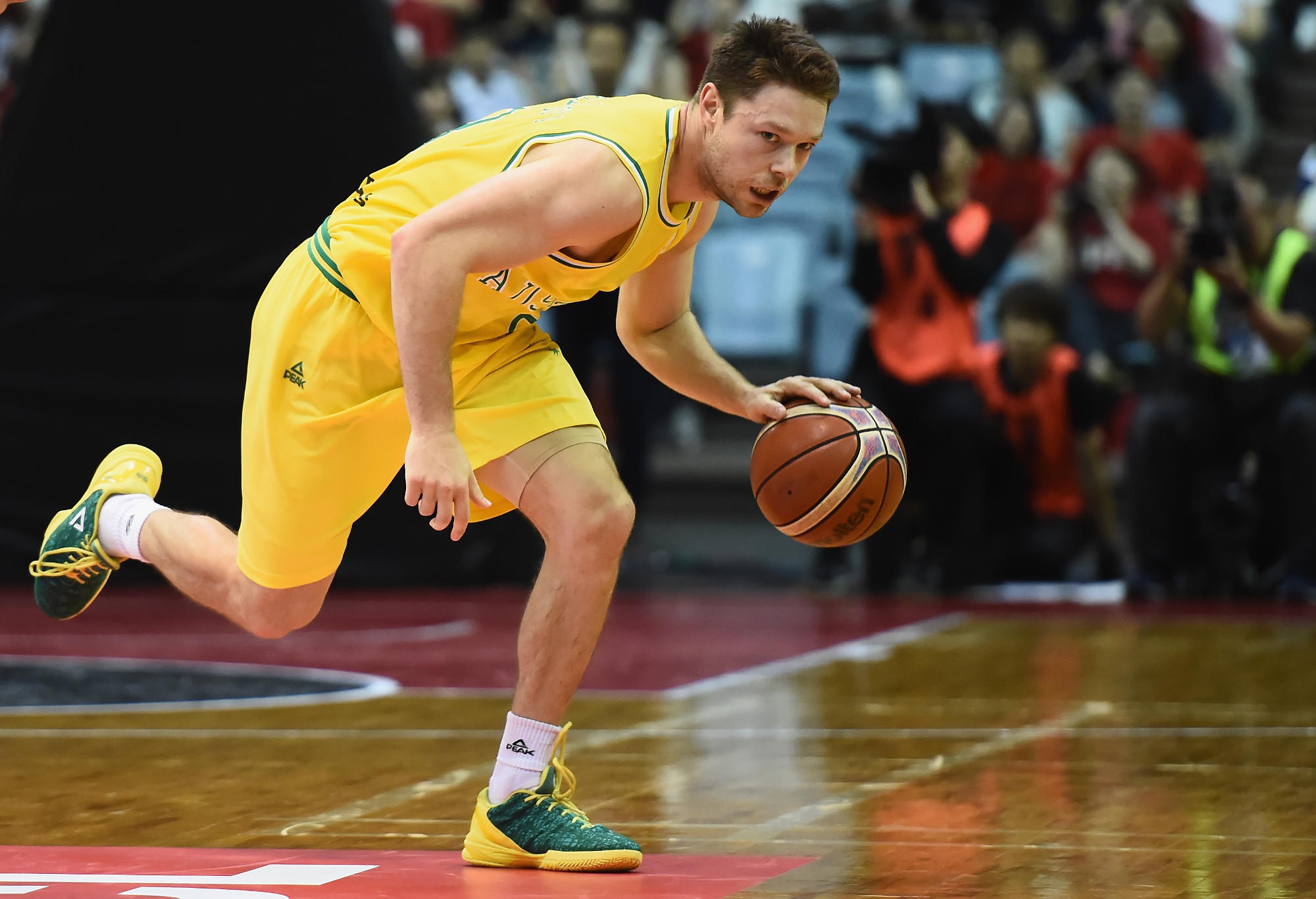 Matthew Dellavedova playing for the Boomers