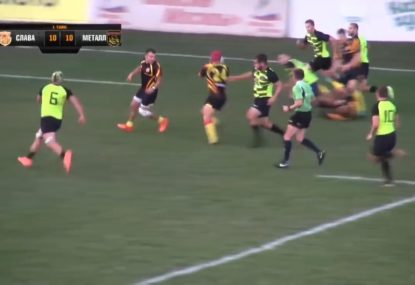 Sideline dash and juggling offload land the try