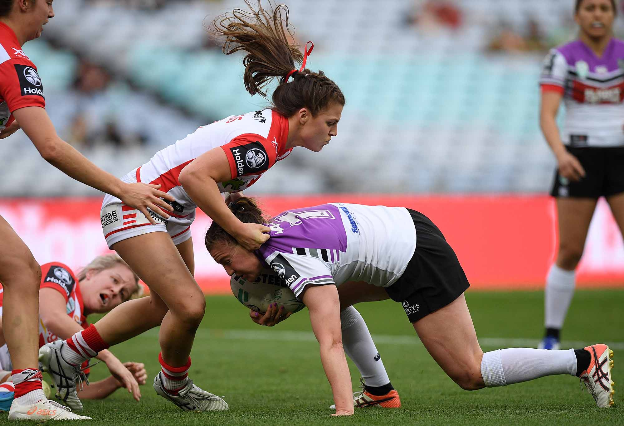 Jessica Sergis for the Dragons in the NRLW