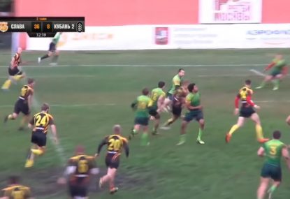Majestic back line set play leaves defence with no hope