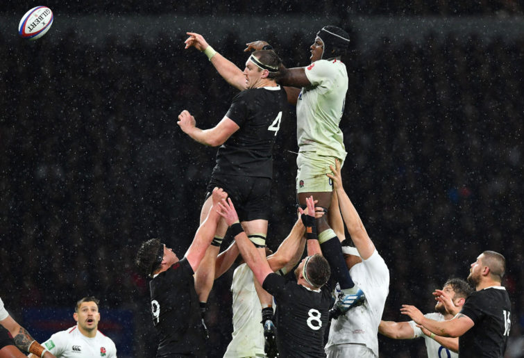 brodie retallick and maro itoje at the lineout