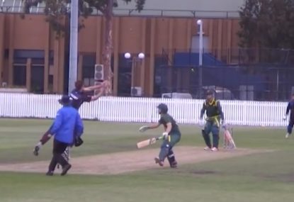 Is this a bump ball? Polarising catch splits the field