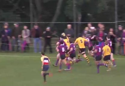 Quick-thinking hooker catches opposition unawares with line-out trick play