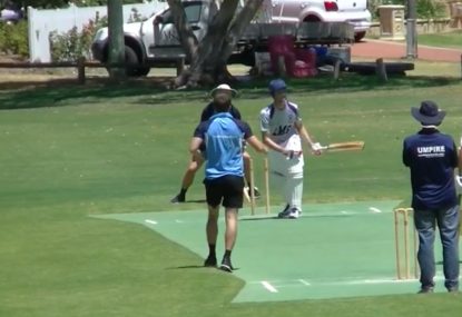 Textbook big-swing-but-no-ding puts middle stump in a coma
