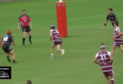 Slippery #9 scores Damien Cook-esque try from offload