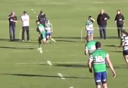 Winger's ambitious no-look flick pass to nobody ends up conceding a try