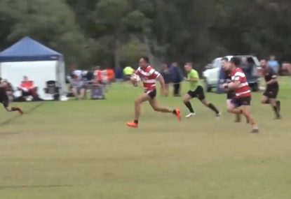 Runaway fullback passes off his certain try to his fly-half