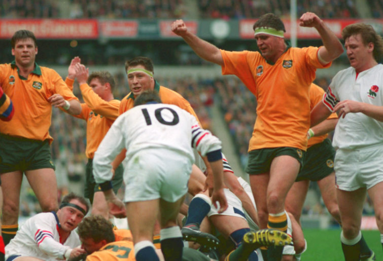 Ewan McKenzie scores Australia's try in the 1991 Rugby World Cup final