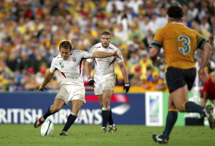 Jonny Wilkinson kicks the drop-goal which won the 2003 World Cup