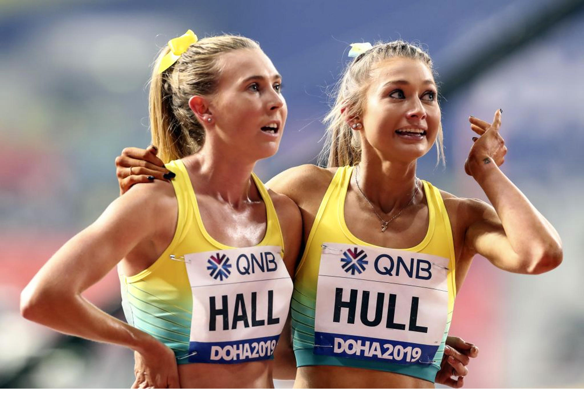 Jessica Hull (R) and Linden Hall (L) of Australia compete in the Women's 1500m semi final race during the 17th IAAF World Athletics Championships Doha 2019 on October 03, 2019 in Doha, Qatar.