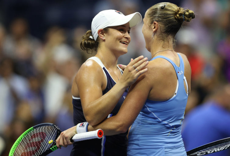Ash Barty congratulates Shelby Rogers after her US Open defeat.