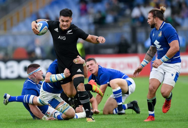 Quinn Tupaea of New Zealand All Blacks challenged by Marco Riccioni of Italy during the Autumn Nations Series 2021 match between Italy and New Zealand All Blacks at Stadio Olimpico, Rome, Italy on 6 November 2021. (Photo by Giuseppe Maffia/NurPhoto via Getty Images)