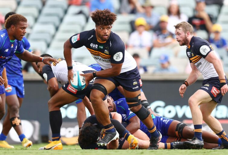 Robbie Valetini of the Brumbies passes during the round two Super Rugby Pacific match between the Brumbies and the Fiji Drua at GIO Stadium on February 26, 2022 in Canberra, Australia. (Photo by Mark Nolan/Getty Images)