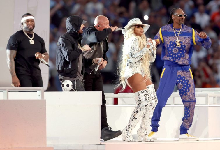 (L-R) 50 Cent, Eminem, Dr. Dre, Mary J. Blige, and Snoop Dogg perform during the Pepsi Super Bowl LVI Halftime Show at SoFi Stadium on February 13, 2022 in Inglewood, California. (Photo by Rob Carr/Getty Images)