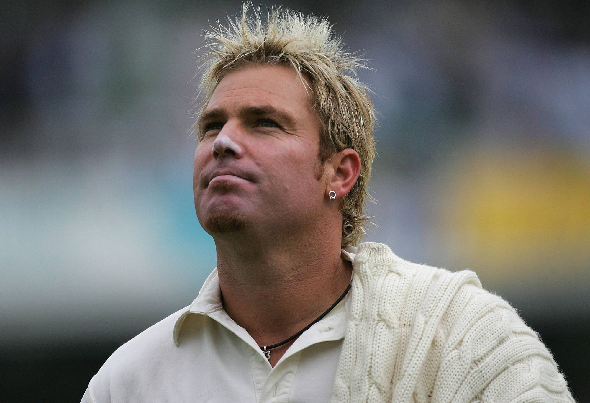 LONDON - SEPTEMBER 11: Shane Warne of Australia leaves the field as bad light stops play during day four of the Fifth npower Ashes Test between England and Australia played at The Brit Oval on September 11, 2005 in London, United Kingdom (Photo by Hamish Blair/Getty Images)