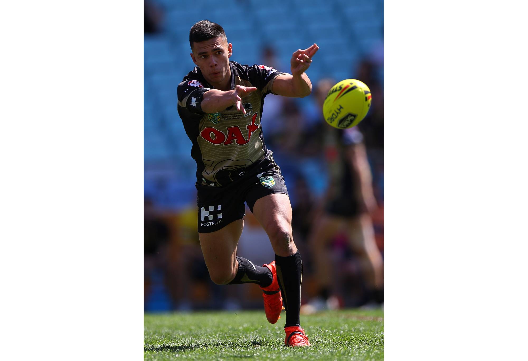 SYDNEY, AUSTRALIA - OCTOBER 02:  Soni Luke of the Panthers passes the ball during the 2016 Holden Cup U20's Grand Final match between the Penrith Panthers and Sydney Roosters at ANZ Stadium on October 2, 2016 in Sydney, Australia.  (Photo by Matt Blyth/Getty Images)