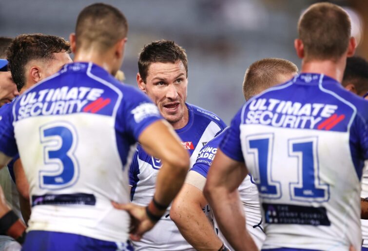 SYDNEY, AUSTRALIA - MARCH 20: Josh Jackson of the Bulldogs looks dejected as he speak to his team after a try during the round two NRL match between the Canterbury Bulldogs and the Brisbane Broncos at Accor Stadium, on March 20, 2022, in Sydney, Australia. (Photo by Mark Kolbe/Getty Images)