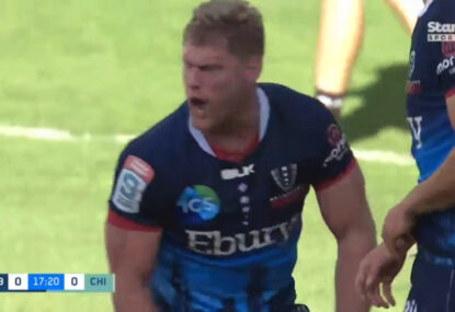 'That's a try': Should the ref have at least gone upstairs for this Matt Philip no-try?
