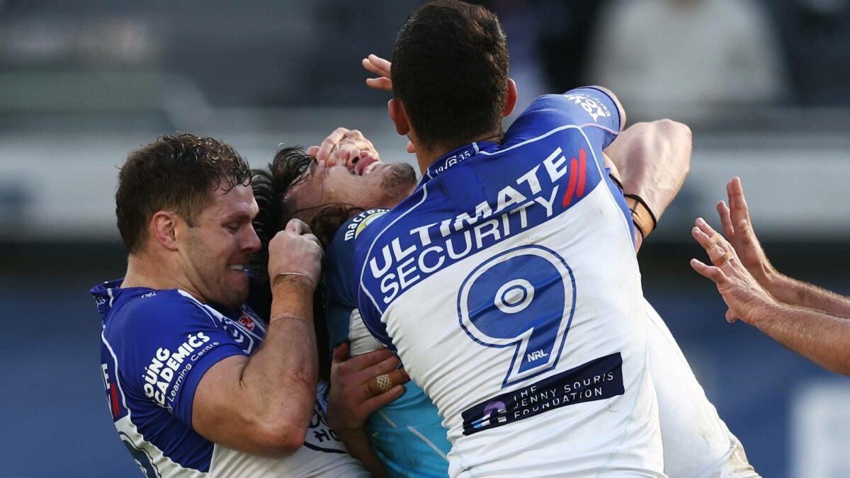 Gold Coast Titans suffer horror second half collapse to go down to the  Canterbury-Bankstown Bulldogs