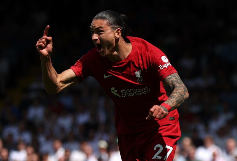 Darwin Nunez of Liverpool celebrates scoring their teams first goal during the Premier League match between Fulham FC and Liverpool FC at Craven Cottage on August 06, 2022 in London, England. (Photo by Julian Finney/Getty Images)
