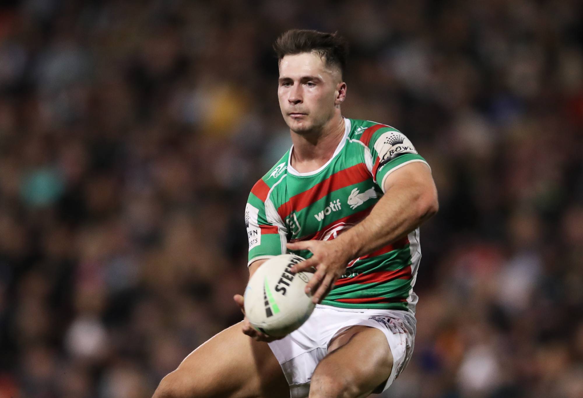 PENRITH, AUSTRALIA - APRIL 1: Lachlan Ilias of the Rabbitohs passes during the NRL Fourth Round game between the Penrith Panthers and the South Sydney Rabbitohs at BlueBet Stadium on April 1, 2022 in Penrith, Australia.  (Photo by Matt King/Getty Images)