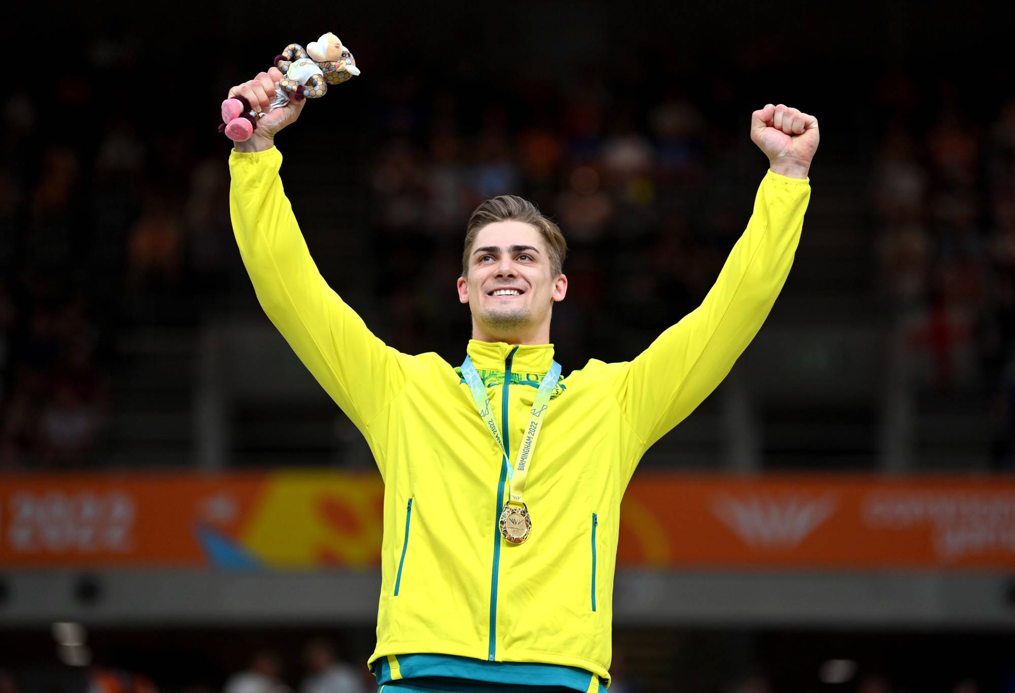LONDON, ENGLAND - AUGUST 01: Gold Medalist, Matthew Glaetzer of Team Australia celebrates during the Men's 1000m Time Trial medal ceremony on day four of the Birmingham 2022 Commonwealth Games at Lee Valley Velopark Velodrome on August 01, 2022 on the London, England. (Photo by Justin Setterfield/Getty Images)