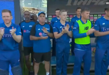 WATCH: London Spirit pay tribute to the late Shane Warne with 23 seconds of applause
