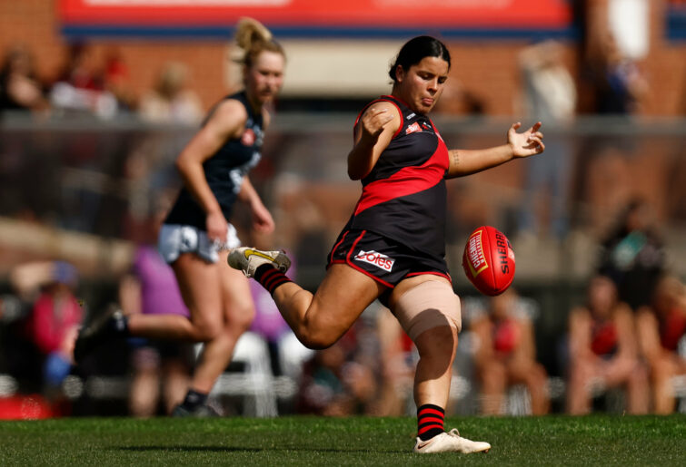 Madison Prespakis of Essendon in action.