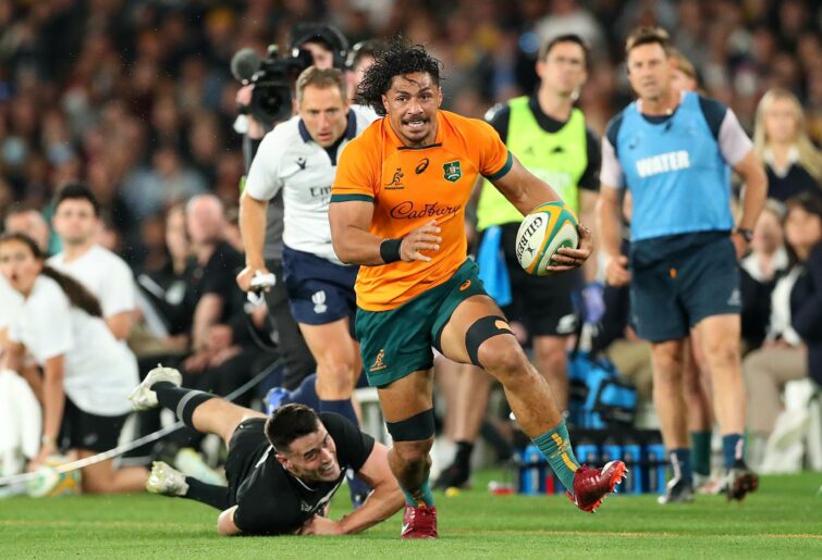 Pete Samu of the Wallabies makes a break during The Rugby Championship & Bledisloe Cup match between the Australia Wallabies and the New Zealand All Blacks at Marvel Stadium on September 15, 2022 in Melbourne, Australia. (Photo by Kelly Defina/Getty Images)