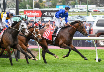 A+ from Anamoe: Favourite storms the field to claim Cox Plate