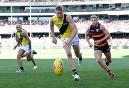 AFL News: Longmuir signs miniscule contract extension, big Crows blow as spearhead ruled out