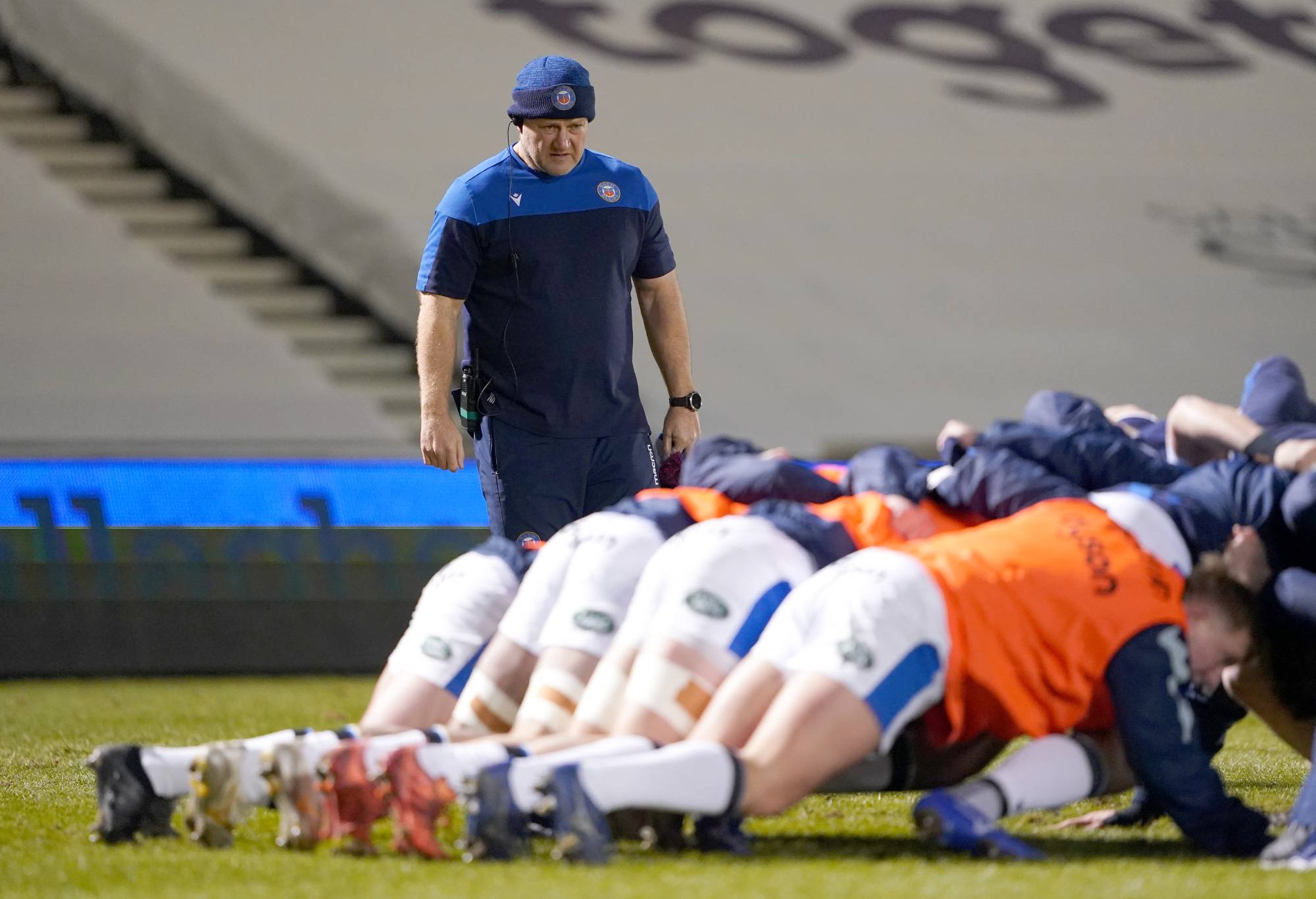Bath head coach Neal Hatley watches his players warm up prior to the Gallagher Premiership match The AJ Bell Stadium, Salford. Picture date: Friday February 12, 2021. (Photo by Zac Goodwin/PA Images via Getty Images)